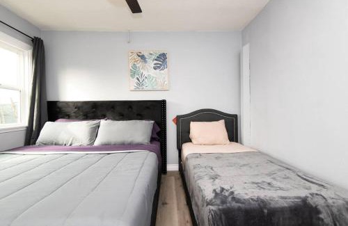 Los Angeles Apartment | Lovely 3bedroom condo with free parking on premise