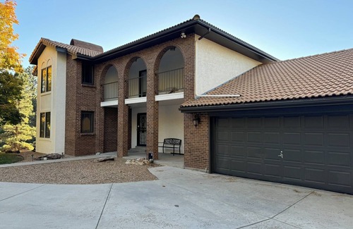 Franktown House | Lovely 4-bedroom Estate in Franktown with WiFi and a Summer time outdoor pool