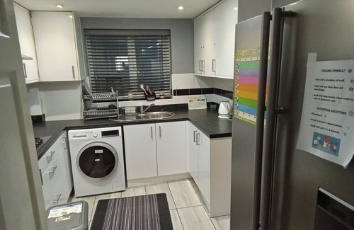 Chatham House | Lovely 4-bedroom house with WiFi in charming Chatham