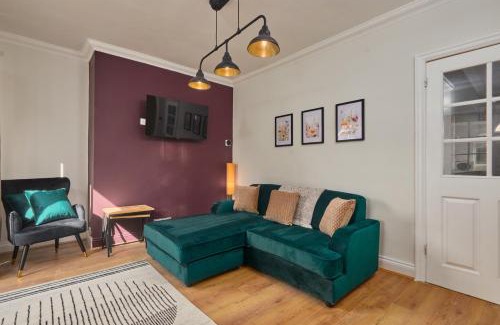 Hartlepool House | Lovely 4-Bedroom House in Hartlepool - Street Parking