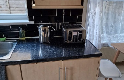 Walthamstow House | Lovely 4-bedroom house, 5 minutes from three stations, loads of local shops.