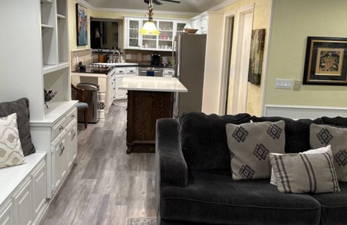Valley Ranch House | Lovely 4-bedroom house in charming Irving with AC, WiFi - Coppell Schools.