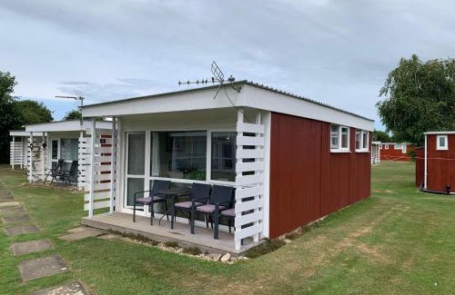 Heacham Ski Chalet | Lovely 4 Berth Chalet At Cedar Springs Park In Heacham, Norfolk Ref 92031Cs