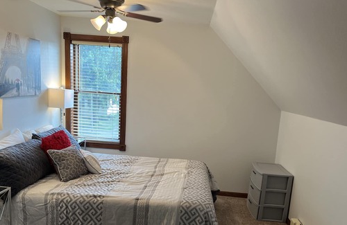 Red Wing House | Lovely 5-bedroom vacation home with fireplace