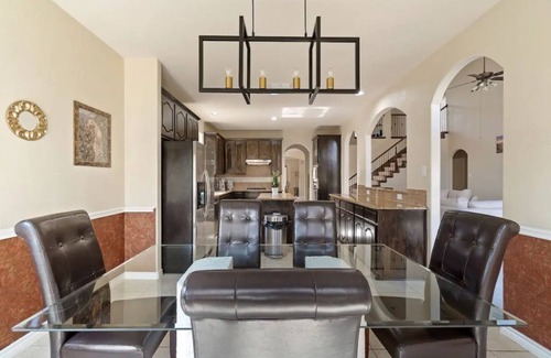 Grand Prairie House | Lovely 5 BR|GAMEROOM| Cowboys🌟Stadium, Six Flags🎢