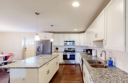 Tower Grove South House | Lovely 5BR Tower Grove Park Home /ABODEbucks