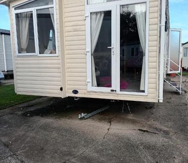 Winestead Other | Lovely 6 Berth Caravan With Free Wifi At Sand Le Mere, Yorkshire Ref 71011C