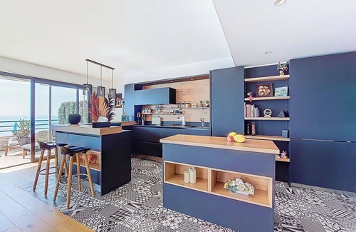 Alpes-Maritimes Apartment | Lovely apartment for 4 guests with A/C, WIFI, TV, terrace and panoramic view