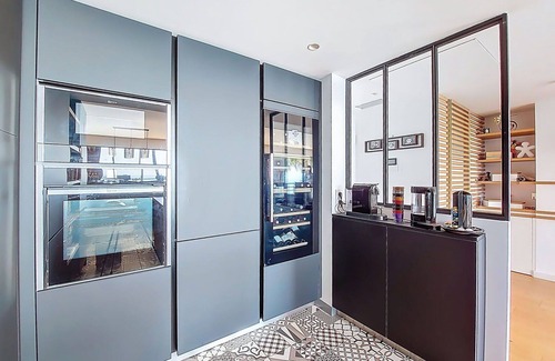 Alpes-Maritimes Apartment | Lovely apartment for 4 guests with A/C, WIFI, TV, terrace and panoramic view