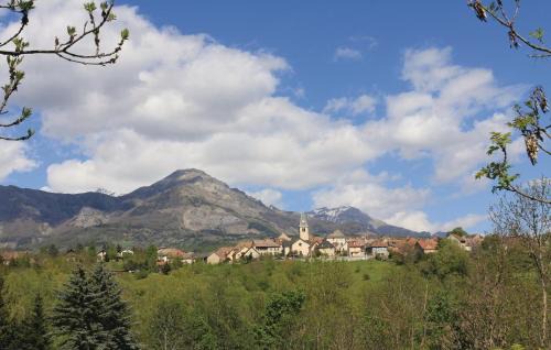 Saint-Bonnet-en-Champsaur Apartment | Lovely Apartment In St Bonnet En Champsaur