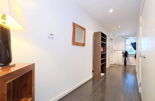 Central Aberdeen Apartment | Lovely Aberdeen Home Close to the Scottish Coast