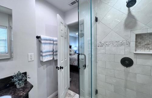 Southwest Anaheim House | Lovely Anaheim Pool Home 1 Mile to Disney