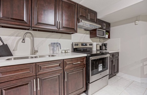 Milliken Apartment | Lovely and cozy 3 beds Basement Apartment