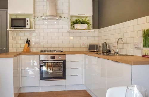 Pentre Cottage | Lovely annexe adjoining the owner’s property close to the village of Treorchy.