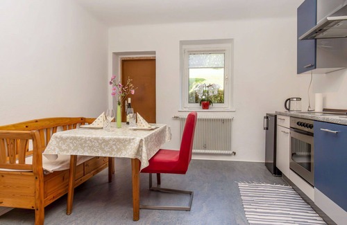 Nussdorf am Attersee Apartment | Lovely apartment for 4 people with terrace and parking