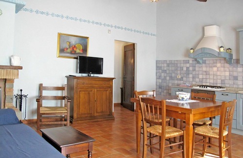 Rigutini Apartment | Lovely apartment for 4 guests with WIFI, pool, A/C, TV, patio and pets allowed