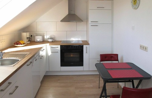 Uehlingen-Birkendorf Apartment | Lovely apartment for 4 people with WIFI, TV, balcony and parking