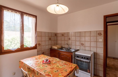 Santa-Maria-Poggio Apartment | Lovely apartment for 4 guests with WIFI, TV, terrace, pets allowed and parking