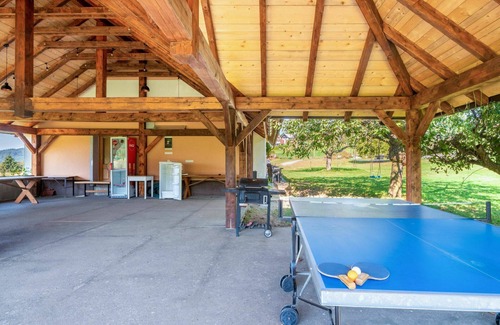 Rabyne Apartment | Lovely apartment for 5 guests with WIFI, patio, pets allowed, panoramic view and parking