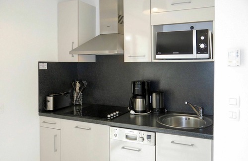Bourgenay House | Lovely apartment in villa for 4 people with pool, hot tub, TV, terrace, pets allowed and parking
