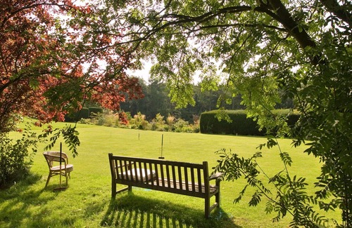 Carlton-in-Cleveland Apartment | Lovely apartment for 2 people with WIFI, TV, terrace, pets allowed and parking