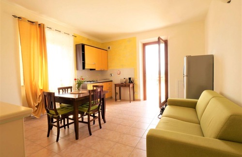 Massa Marittima Villa | Lovely apartment in villa for 4 guests with WIFI, pool, TV, terrace, pets allowed and parking