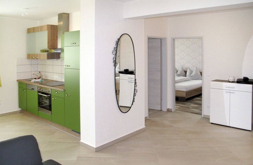 Donnerskirchen Apartment | Lovely apartment for 6 guests with WIFI, A/C, TV, terrace, pets allowed and parking