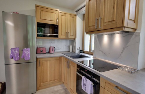 Tanvald Apartment | Lovely apartment for 4 guests with WIFI, TV, terrace and parking