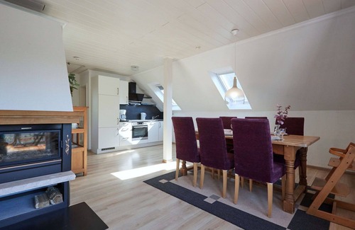 Frankenau House | Lovely apartment in villa for 8 guests with WIFI, TV, terrace and pets allowed
