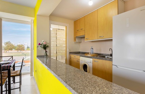 Isla Cristina Apartment | Lovely apartment for 5 guests with pool, WIFI, A/C, TV, balcony and parking