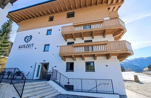 Oberau Wildschonau Apartment | Lovely apartment for 5 guests with WIFI, TV and balcony