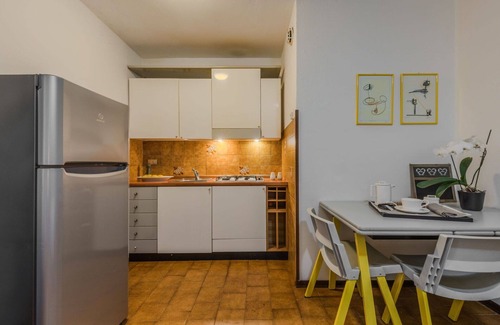 Ponte Arche Apartment | Lovely apartment for 2 people with TV, patio and pets allowed