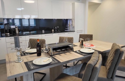 Caslano Apartment | Lovely apartment for 4 people with WIFI, TV, terrace and parking