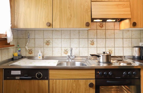 Zweisimmen Apartment | Lovely apartment for 4 guests with WIFI, TV and terrace