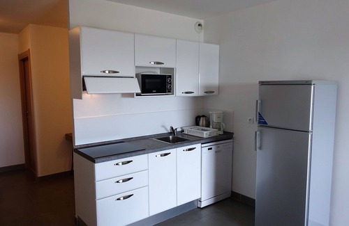 Macinaggio Apartment | Lovely apartment for 6 guests with A/C, TV, terrace, pets allowed and parking