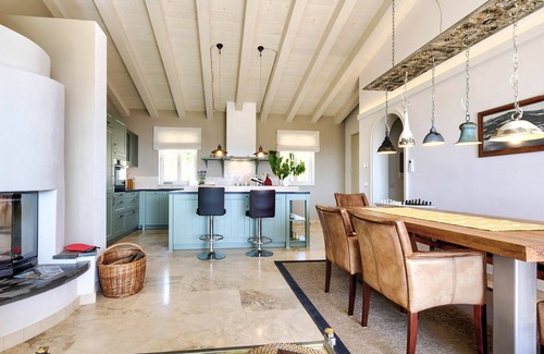 Lacona Apartment | Lovely apartment for 4 guests with A/C, pool, WIFI, TV, terrace and parking