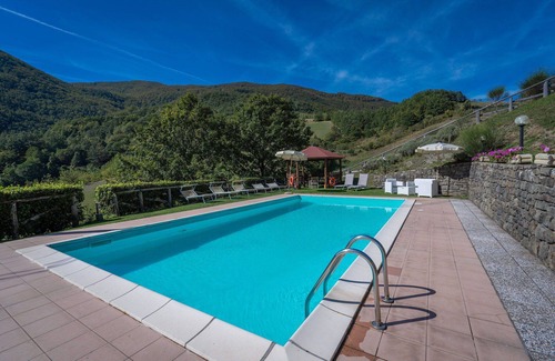 Cutigliano Apartment | Lovely apartment for 4 guests with WIFI, pool, TV and pets allowed