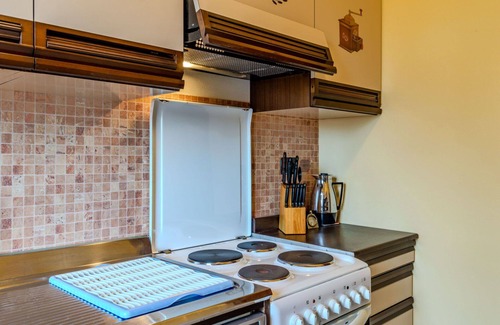 Valsolda Apartment | Lovely apartment for 6 people with WIFI, TV, balcony, pets allowed and parking