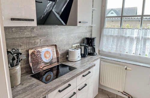 Ostvorpommern Apartment | Lovely apartment for 2 people with WIFI, TV, terrace, pets allowed and parking