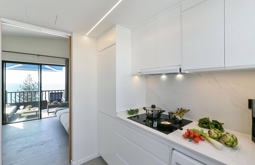 Patalavaca Apartment | Lovely apartment for 2 guests with A/C, WIFI, pool, TV, balcony, pets allowed and parking