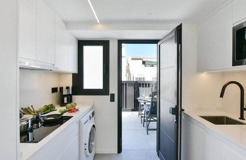 Patalavaca Apartment | Lovely apartment for 2 guests with A/C, WIFI, pool, TV, balcony, pets allowed and parking