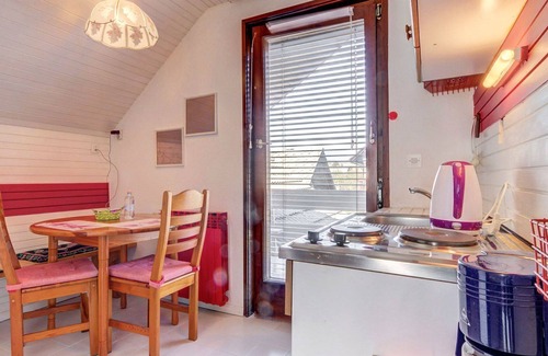 Bled Apartment | Lovely apartment for 2 guests with WIFI, TV, balcony, panoramic view and parking