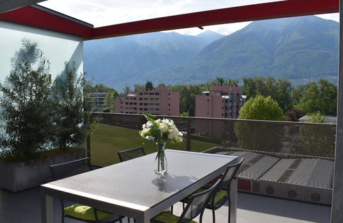 Locarno Apartment | Lovely apartment for 4 guests with WIFI, TV, terrace, panoramic view and parking