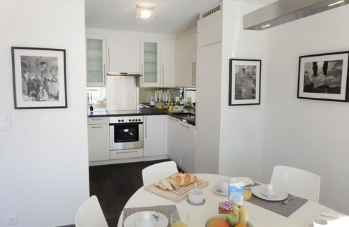 Samedan Apartment | Lovely apartment for 4 people with WIFI, TV, balcony and pets allowed