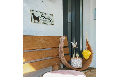 See Apartment | Lovely apartment for 4 people with WIFI, TV, terrace, pets allowed and parking
