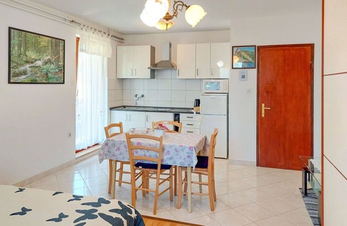 Cancini Apartment | Lovely apartment for 5 guests with A/C, WIFI, TV, terrace and parking