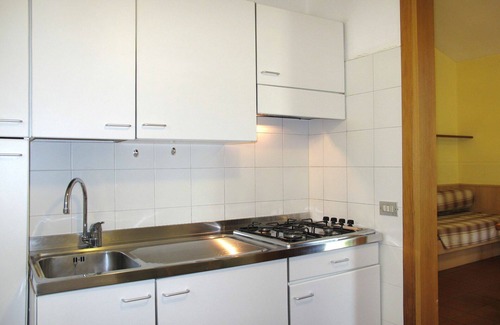 Corno Apartment | Lovely apartment for 5 people with WIFI, pool, TV, terrace and parking
