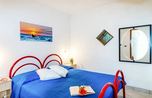Bibione Lido del Sole Apartment | Lovely apartment for 5 people with A/C, WIFI, TV, terrace, pets allowed and parking
