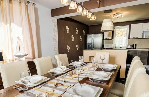Zagorje Apartment | Lovely apartment for 6 people with WIFI, A/C, TV, terrace and parking