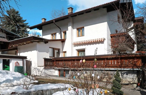 Imst Apartment | Lovely apartment for 8 guests with WIFI, TV, terrace, pets allowed and parking